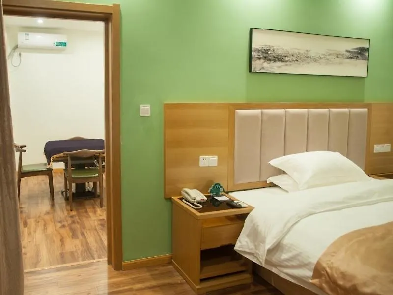 Greentree Inn Suzhou Industrial Park Shengpu Town Xinsheng Road Express Hotel 2*, סוג'ואו סין